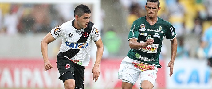 Diego Renan é outro que não sabe de seu futuro na Colina (Foto: Marcelo Sadio/vasco.com.br)