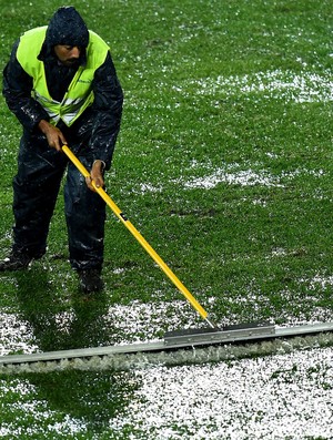 estadio chuva mundial de clubes Cruz Azul x Sydney Wanderers (Foto: Getty Images)