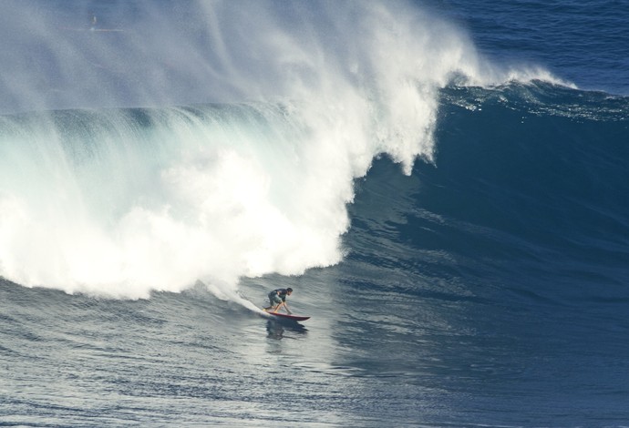 Danilo Couto foi um dos destaques do dia de condições perfeitas em Jaws (Foto: Keale Lemos)