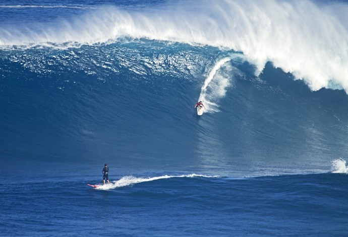 Pedro Calado foi um dos brasileiros a se arriscar em Jaws (Foto: Keale Lemos)