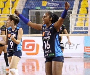 Araraquara x Bauru - Paulista de vôlei 2014 (Foto: Comunicação Uniara/AFAV)