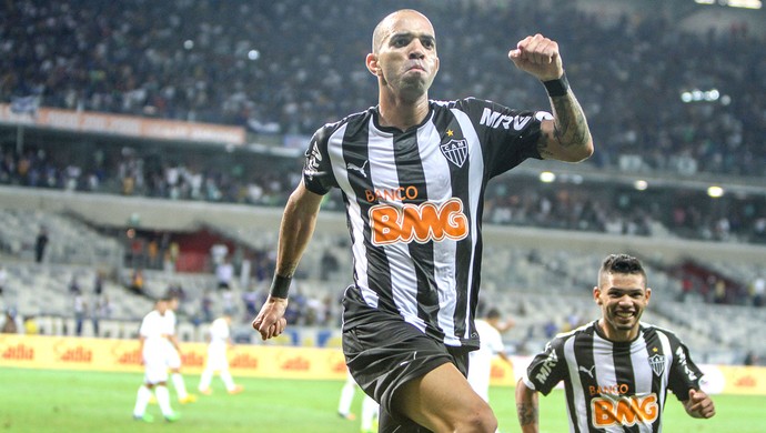 diego Tardelli comemora gol do Atlético-mg contra o Cruzeiro (Foto: Bruno Cantini / Flickr do Atlético-MG)