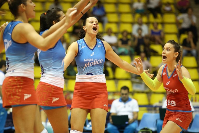 Osasco comemora mais um ponto diante do São José (Foto: Luiz Pires/Fotojump)