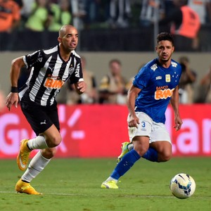 Atlético-MG x Cruzeiro - Diego Tardelli (Foto: Gustavo Andrade)