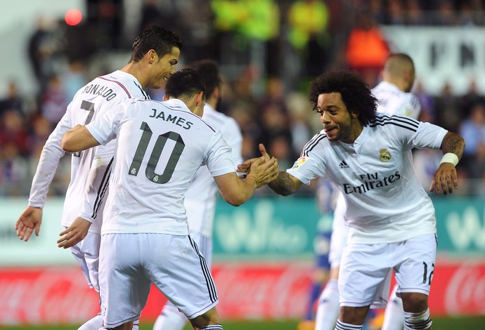 James, Cristiano ronaldo e Marcelo- Elbar x Real Madrid (Foto: AFP)