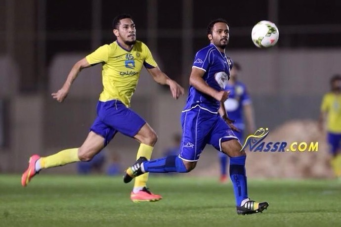 Hernane Brocador em ação contra o Al Hazem (Foto: Site oficial do Al Nassr)