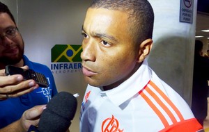 Desembarque Flamengo - Anderson Pico (Foto: Cahê Mota)