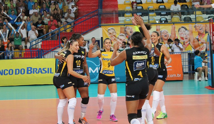 Praia Clube x São Bernardo, vôlei, Superliga (Foto: Assessoria de Comunicação do Praia)