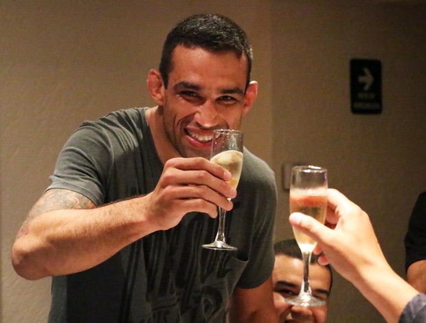 Fabricio Werdum champagne (Foto: Evelyn Rodrigues)