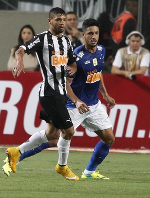 Carlos, Henrique e Léo, jogadores de Atlético-MG e Cruzeiro - Final da Copa do Brasil (Foto: Gualter Naves/VIPCOMM)