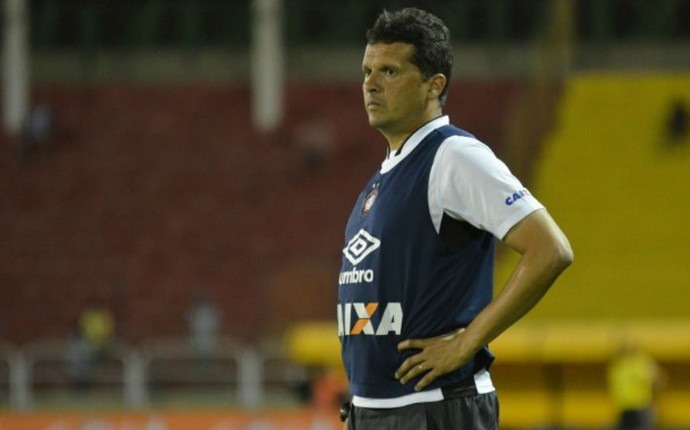 Claudinei Oliveira, técnico do Atlético-PR (Foto: Gustavo Oliveira/ Site oficial Atlético-PR)