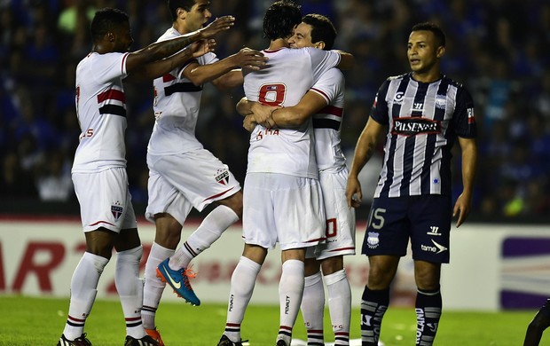 Ganso gol São Paulo x Emelec (Foto: AFP)