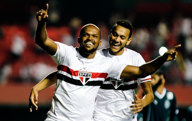 São Paulo x Goiás - Edson Silva  (Foto: Miguel Schincariol / Agência Estado)