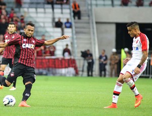 Everton, Atlético-PR X Flamengo (Foto: Joka Madruga / Agência estado)