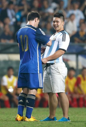 Messi, Argentina x Hong Kong (Foto: AP)