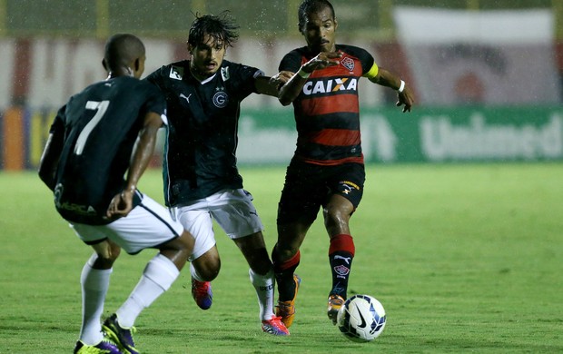 Richarlyson Vitoria x Goiás (Foto: Getty Images)