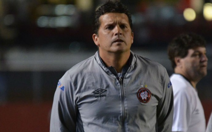 Claudinei Oliveira, técnico do Atlético-PR (Foto: Gustavo Oliveira/ Site oficial Atlético-PR)