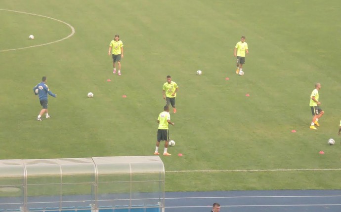 Seleção brasileira, treino Pequim (Foto: Alexandre Lozetti)