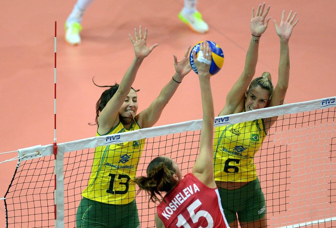 Sheilla vôlei Brasil x Rússia (Foto: FIVB)