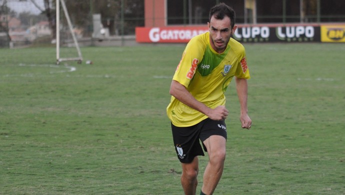 Eduardo, lateral esquerdo do América-MG (Foto: Divulgação/AFC)