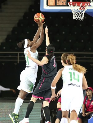 clarissa brasil x eua mundial basquete (Foto: Divulgação/FIBA)