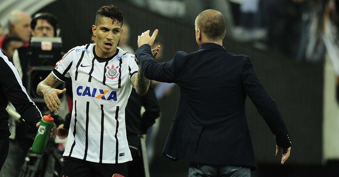 guerrero mano corinthians (Foto: Marcos Ribolli)