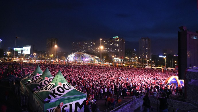 Torcida Brasil X Polônia - Mundial de vôlei (Foto: Divulgação / FIVB)