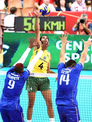 Wallace, França X Brasil- Mundial de Vôlei (Foto: Divulgação / FIVB)