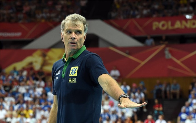 Brasil x Finlândia Mundial vôlei Bernardinho (Foto: Divulgação/FIBV)