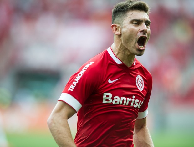 alex inter gol botafogo beira-rio (Foto: Alexandre Lops/Internacional)