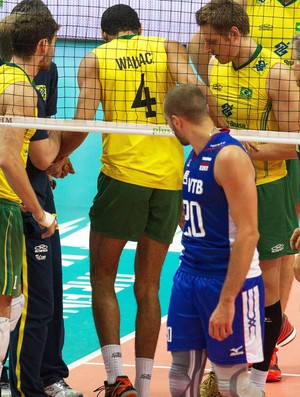 wallace brasil x russia volei (Foto: EFE)