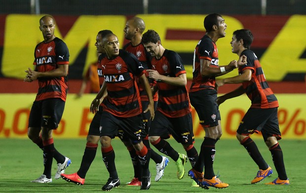 Richarlyson gol Vitória x Internacional (Foto: Getty Images)