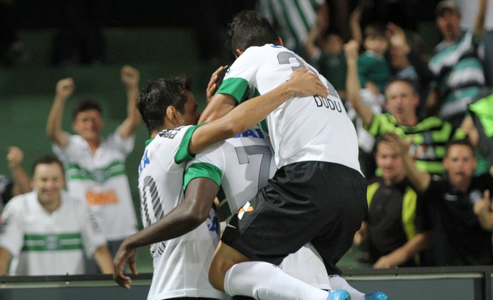 coritiba chapecoense brasileiro comemoração (Foto: Divulgação/Coritiba)