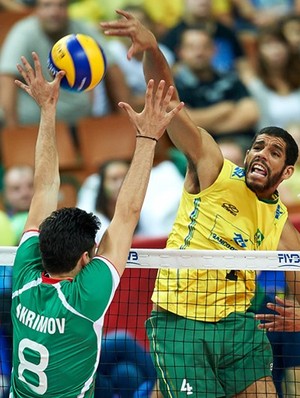 Wallace, Brasil x Bulgária (Foto: FIVB)