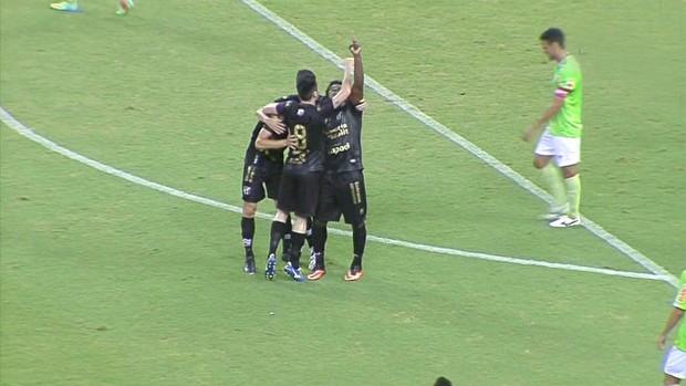 Frame - comemoração do Ceara contra o américa-mg (Foto: Reprodução)