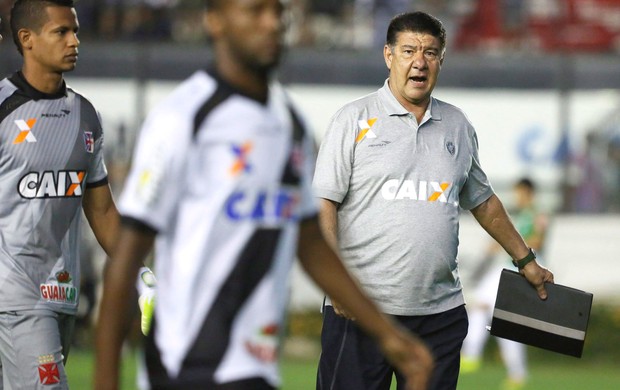 Joel Santana, Vasco X Luverdense (Foto: Marcos Tristão)