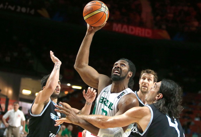 Nene, Brasil X Argentina - Mundial de Basquete (Foto: Agência AP)