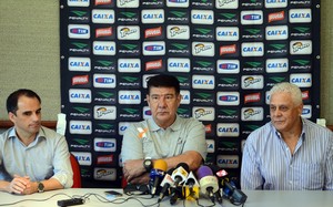 Joel Santana e Roberto Dinamite coletiva  Vasco (Foto: Rener Pinheiro / Vasco da Gama)