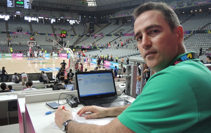 Demétrius Ferracciú, auxiliar de Magnano, espião brasileiro em Barcelona (Foto: Cassio Barco)