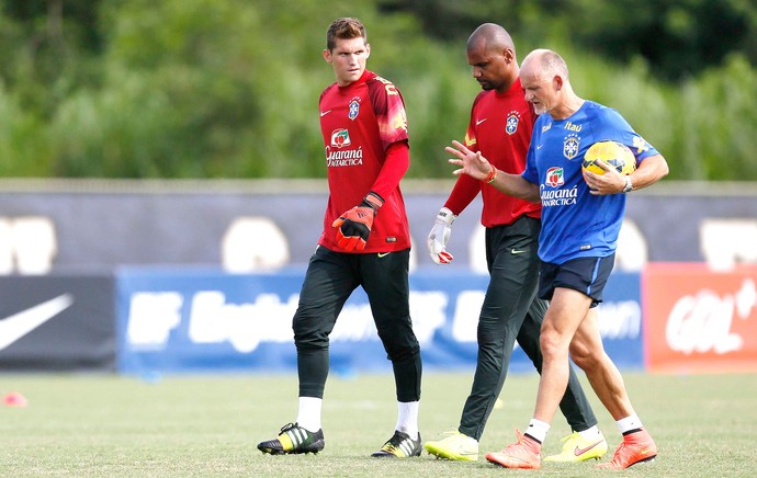 Taffarel, treino Brasil (Foto: Rafael Ribeiro / CBF)