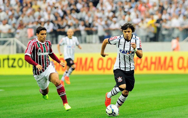 romero jean corinthians x fluminense (Foto: Marcos Ribolli)