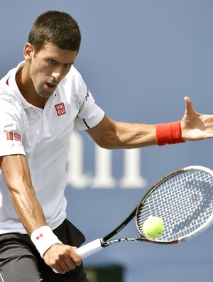 Novak Djokovic em ação no US Open (Foto: EFE)