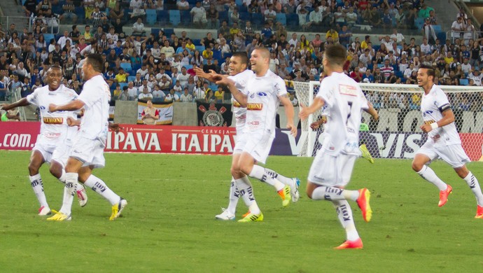 Bragantino comemoração jogo Corinthians (Foto: André Romeu / VIPCOMM)