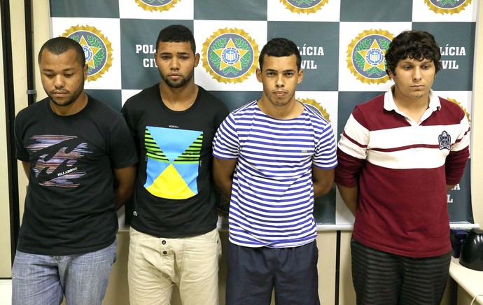 Jogadores Presos Campo Grande (Foto: Marcelo Theobald / Agência o Globo)