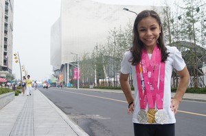 Flavia Saraiva com as medalhas (Foto: Thierry Gozzer)