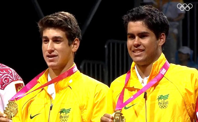 Orlando Luz ouro Nanquim Olimpíadas da Juventude (Foto: Reprodução TV)