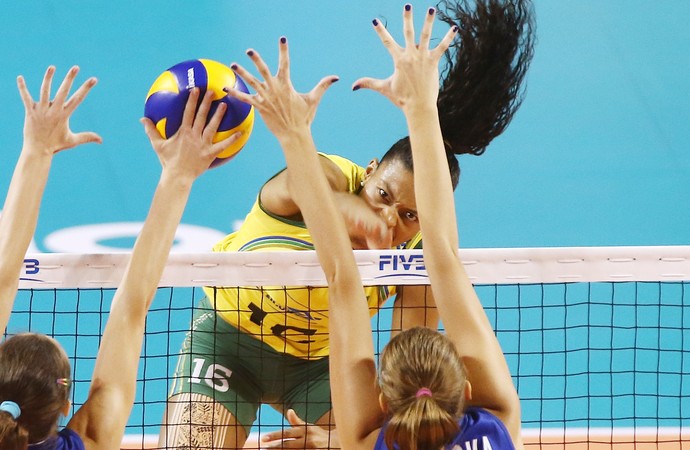 Brasil x Rússia fase final Grand Prix vôlei Fernanda Garay (Foto: Divulgação/FIBV)