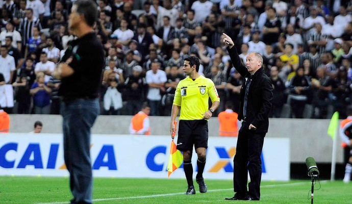 Mano Menezes, Corinthians e Goiás (Foto: Marcos Ribolli)