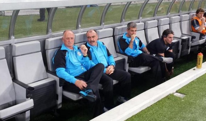 Felipão e Murtosa antes do jogo contra o Cruzeiro (Foto: Marco Astoni)