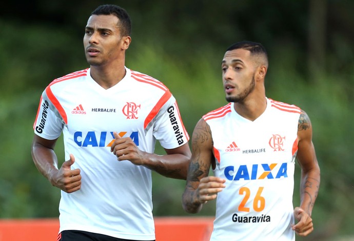 Elton e Paulinho, treino Flamengo (Foto: Mário Farache / Mowa Press)